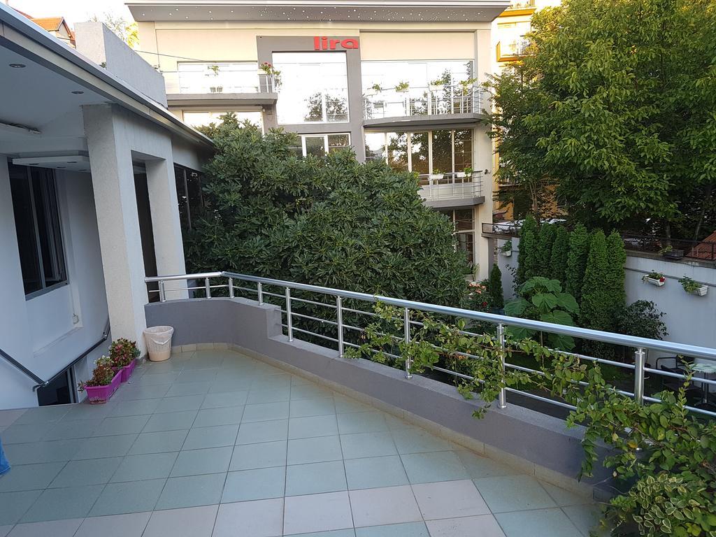 Ni Lira Inn מראה חיצוני תמונה