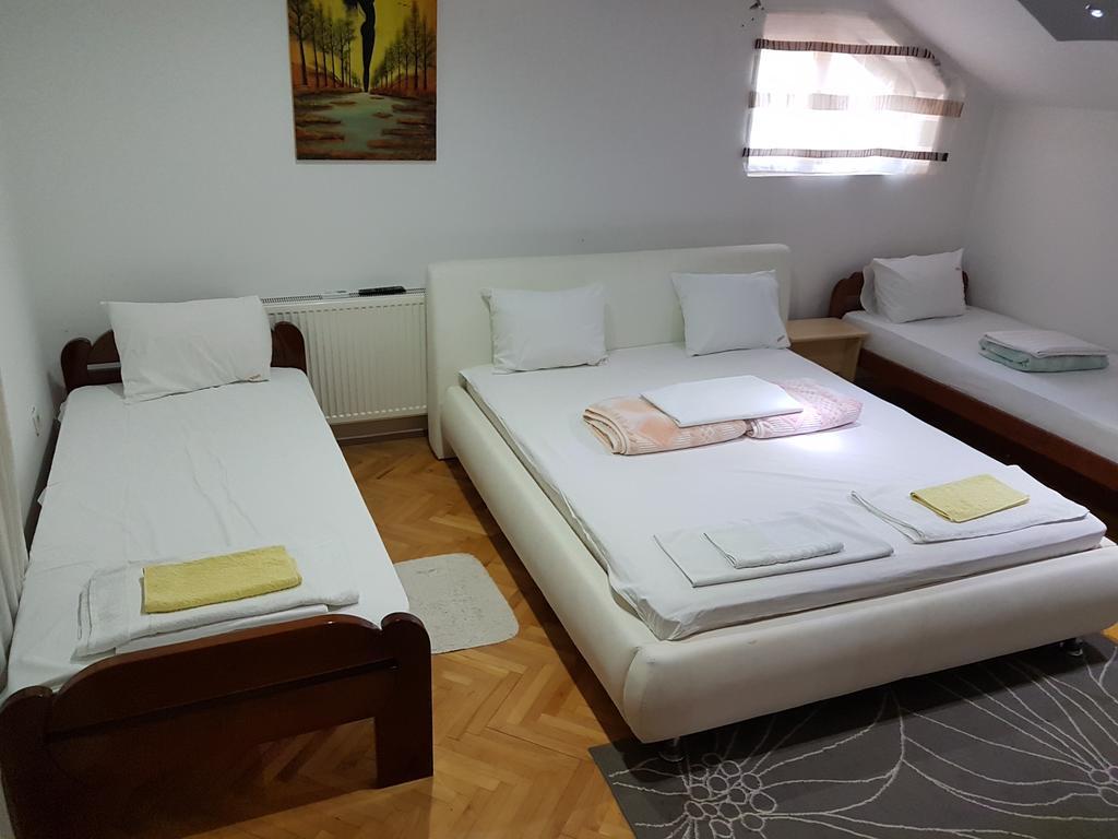 Ni Lira Inn מראה חיצוני תמונה