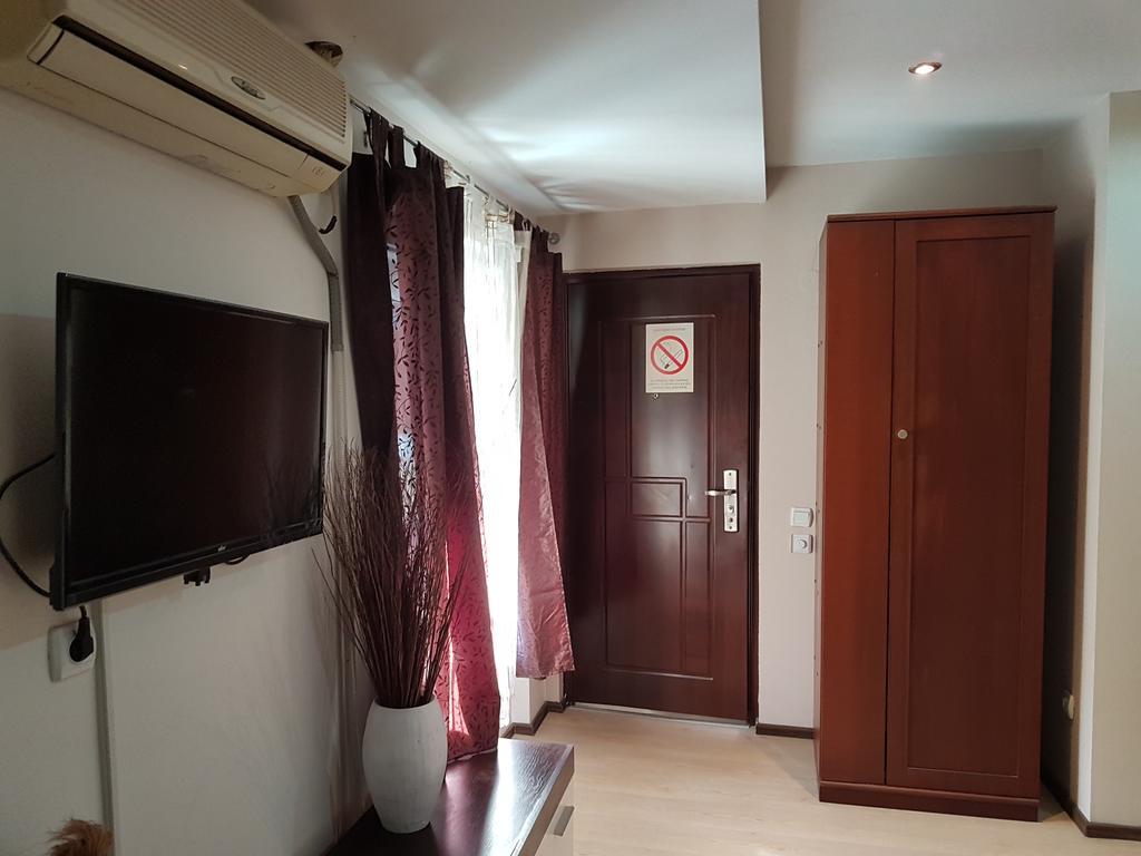 Ni Lira Inn מראה חיצוני תמונה