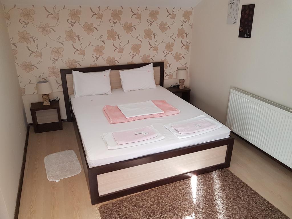 Ni Lira Inn מראה חיצוני תמונה